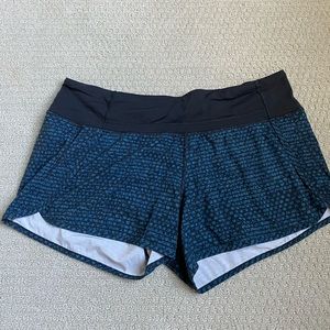 Lululemon shorts size 10
